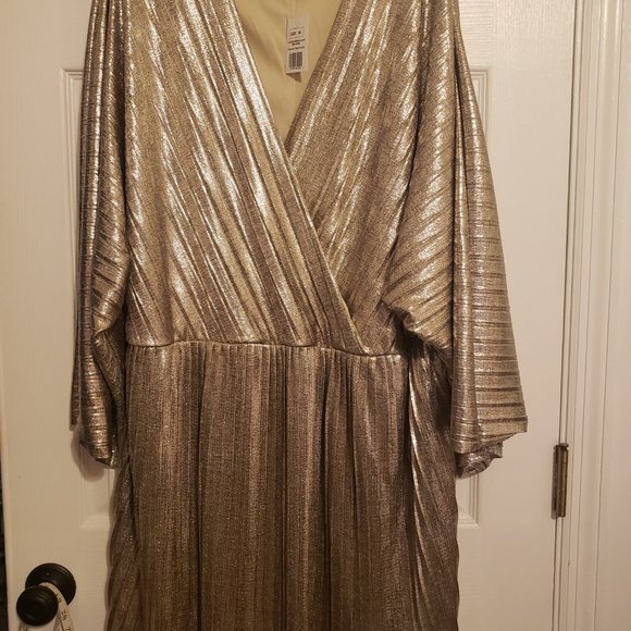 Eloquii Dress Pleated Kimono Sleeve Mini Silver/Gold Size 28 NWT - Picture 3 of 11